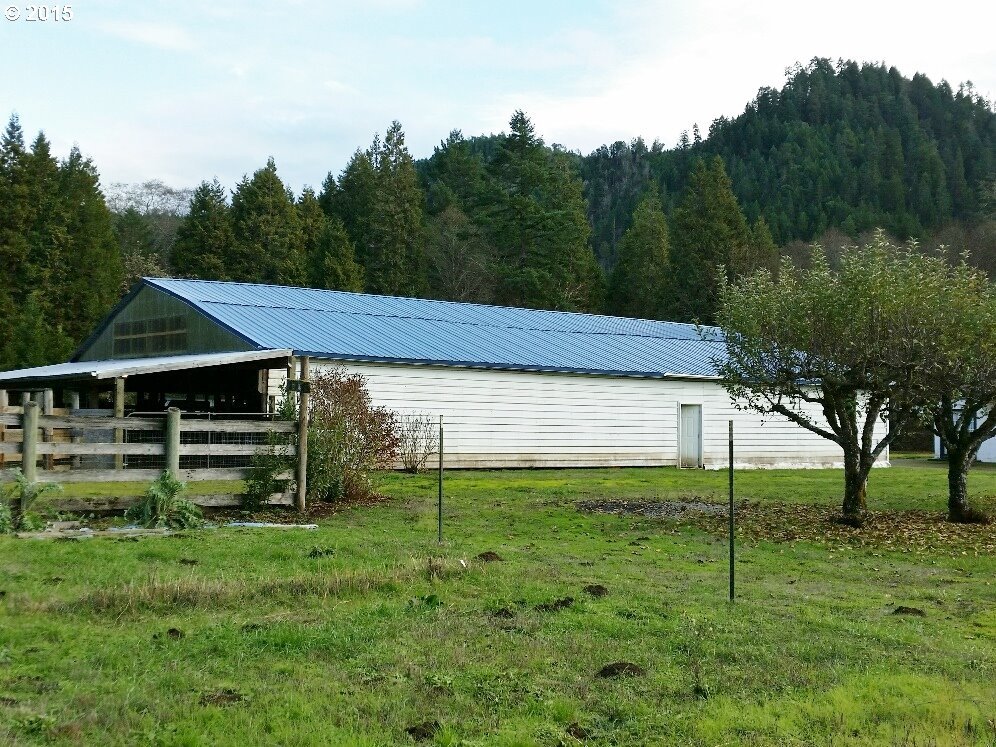 10508 South Myrtle Road Myrtle Creek, OR 97457 - Photo 15 of 26 Gallery Image 15