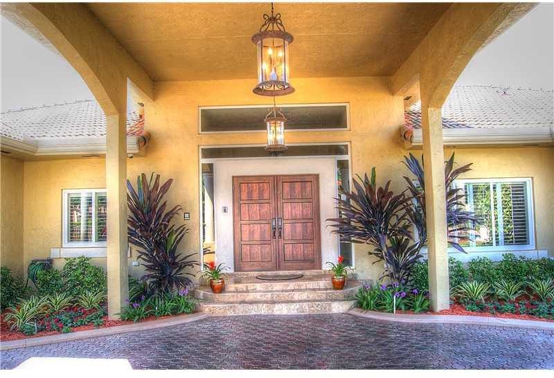 11020 Southwest 139th Road Miami, FL 33176 - Photo 5 of 31