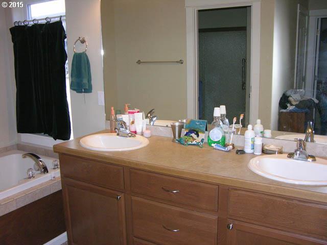 3083 Yellow Ribbon Drive Bend, OR 97701 - Photo 12 of 16