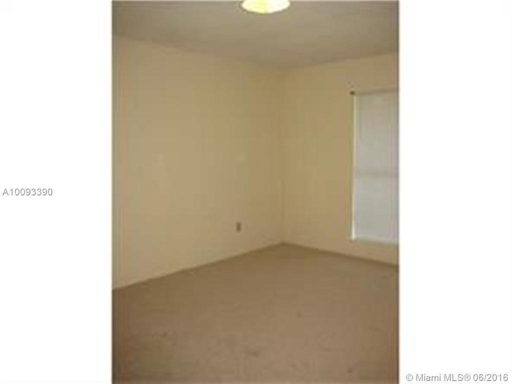 875 Riverside Drive, Unit 711 Coral Springs, FL 33071 - Photo 9 of 20
