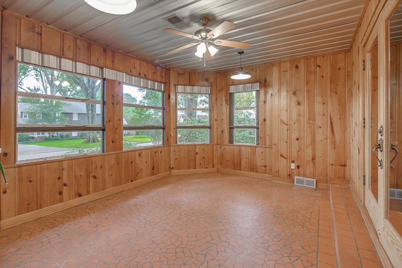 2969 Iroquois Road Memphis, TN 38111 - Photo 14 of 25