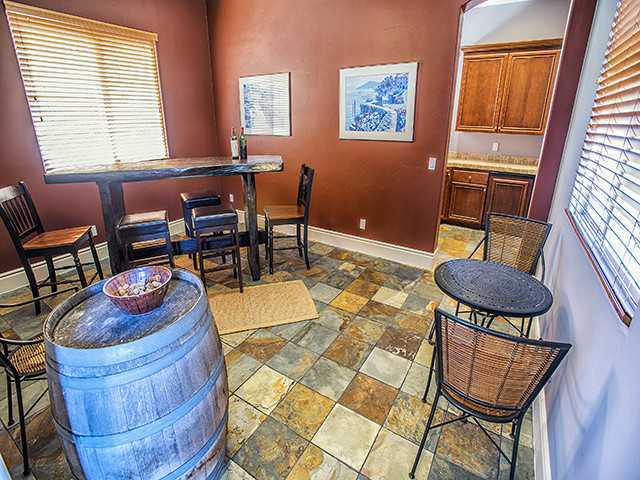 1223 Crestview Drive Cardiff-by-the-Sea, CA 92007 - Photo 15 of 25 Guest House Living/Kitchenette