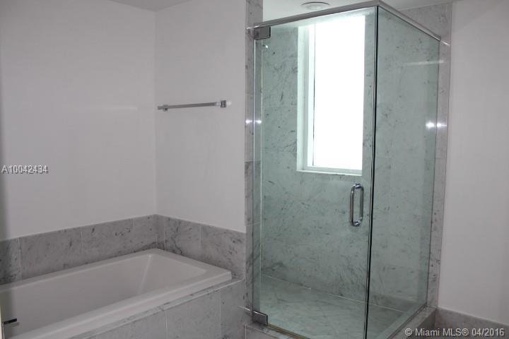 253 Northeast 2nd Street, Unit 1203 Miami, FL 33132 - Photo 10 of 23