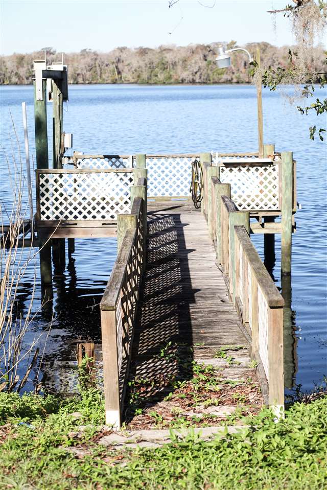 109 Riverside Way San Mateo, FL 32187 - Photo 5 of 10 Gallery Image 5