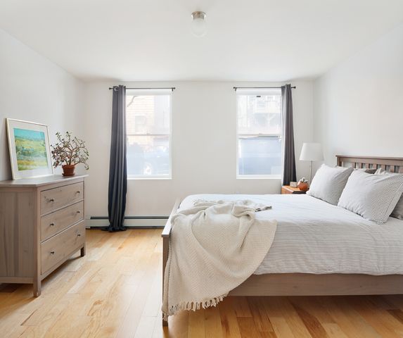 $2,560,000 | 80 Conselyea Street | Williamsburg