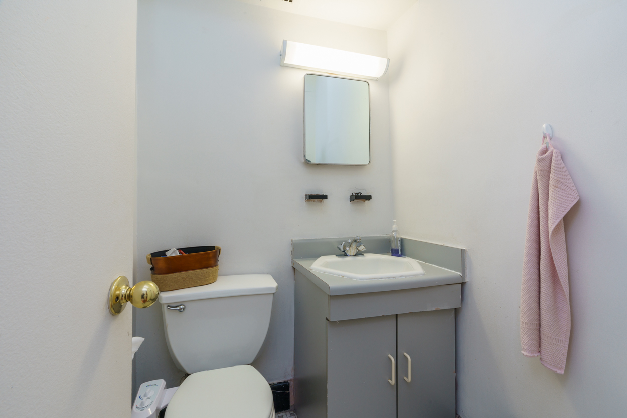 33-68 21st Street, Unit 8C Queens, NY 11106 - Photo 7 of 13