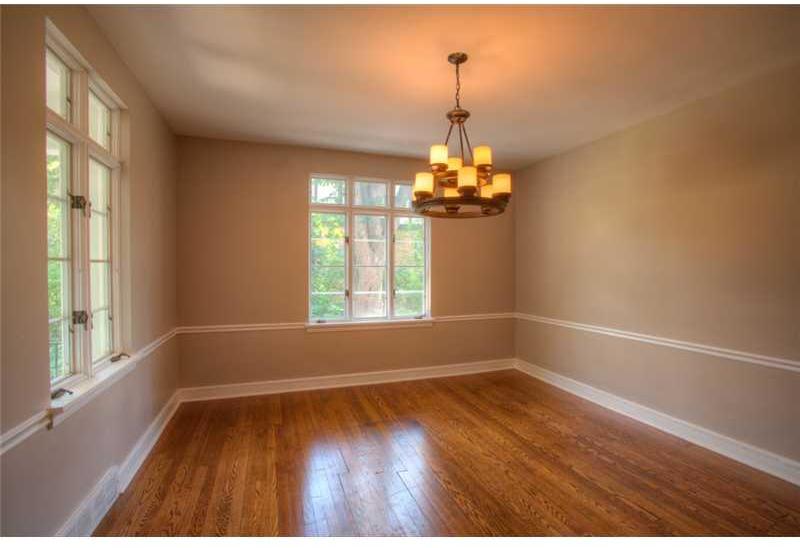 45 Edgecliff Road Rosslyn Farms, PA 15106 - Photo 3 of 17