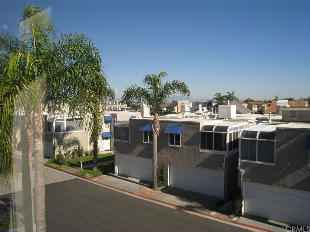 3307 Tempe Drive Huntington Beach, CA 92649 - Photo 2 of 36