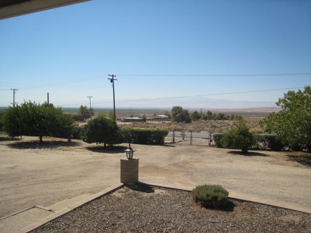 28370 Golf Course Road Taft, CA 93268 - Photo 8 of 20