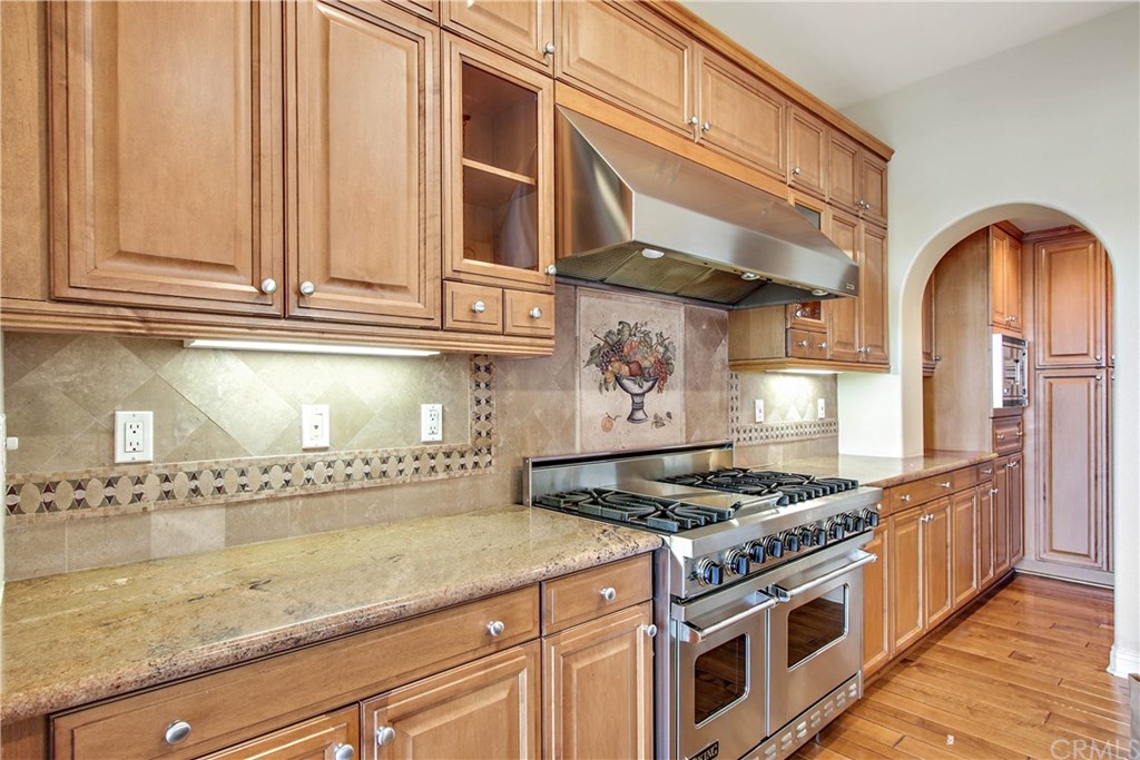 29 Summer House Irvine, CA 92603 - Photo 15 of 38