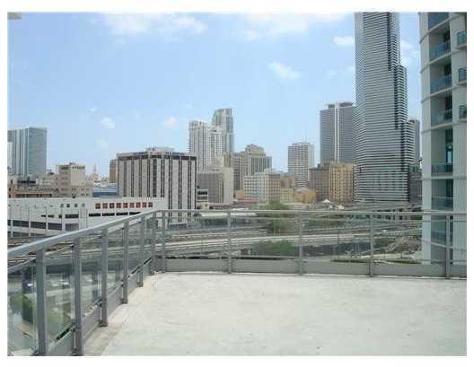 90 Southwest 3rd Street, Unit 701 Miami, FL 33130 - Photo 8 of 19 Gallery Image 8