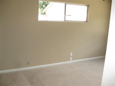 1605 Locust Ravine Bakersfield, CA 93306 - Photo 15 of 20 Gallery Image 15
