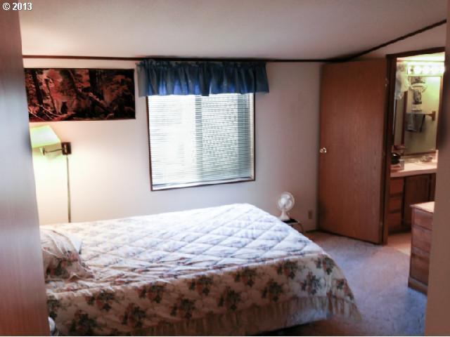 21070 Tumalo Road Bend, OR 97703 - Photo 11 of 14