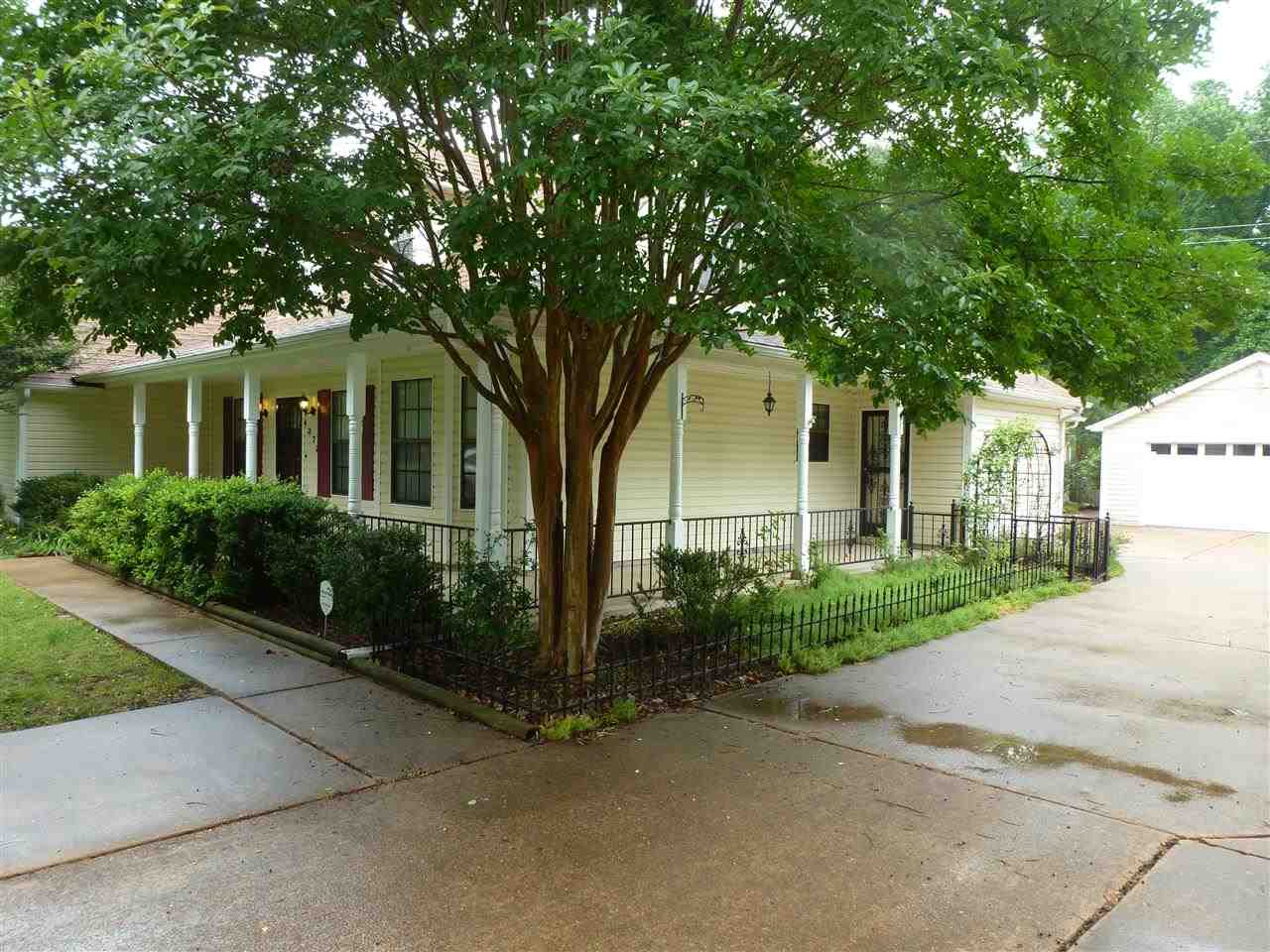 4272 Coleman Road Memphis, TN 38128 - Photo 2 of 15