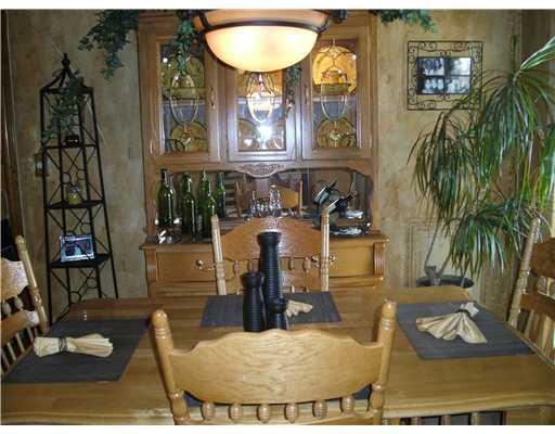 1073 Brinton Road Forest Hills, PA 15221 - Photo 7 of 18 Gallery Image 7