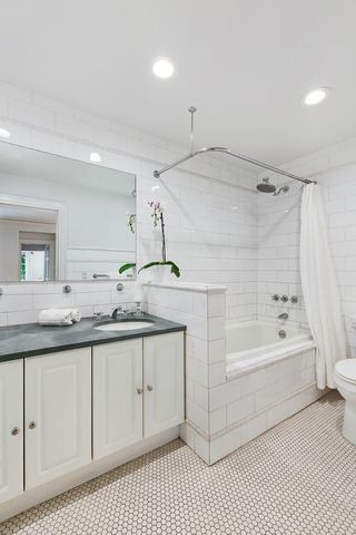 $1,750,000 | 426 West 23rd Street, Unit 1R | Chelsea