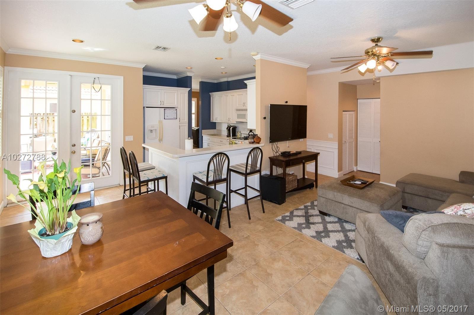 837 Falling Water Road Weston, FL 33326 - Photo 4 of 27
