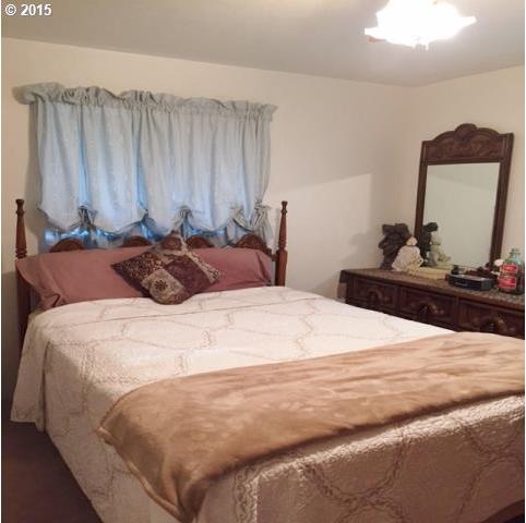 3222 Southwest Isaac Avenue Pendleton, OR 97801 - Photo 5 of 15