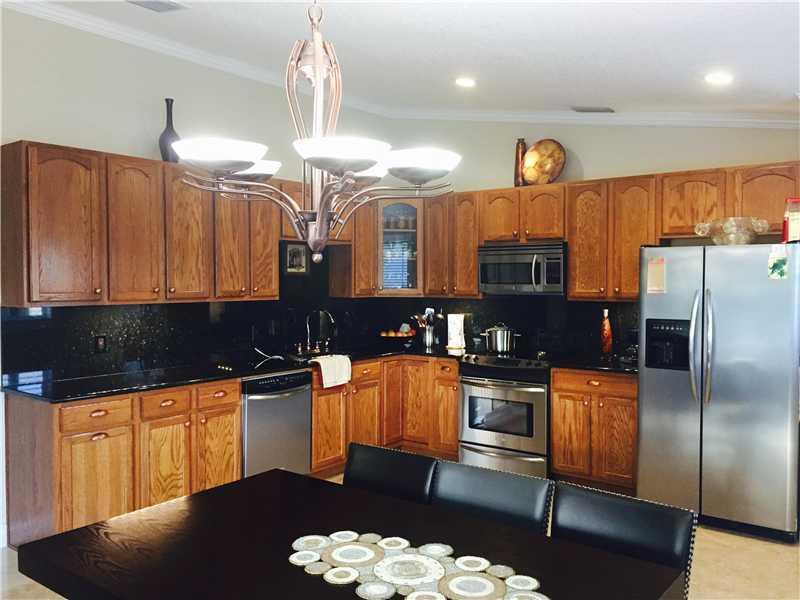 13721 Southwest 280th Terrace Homestead, FL 33033 - Photo 3 of 20