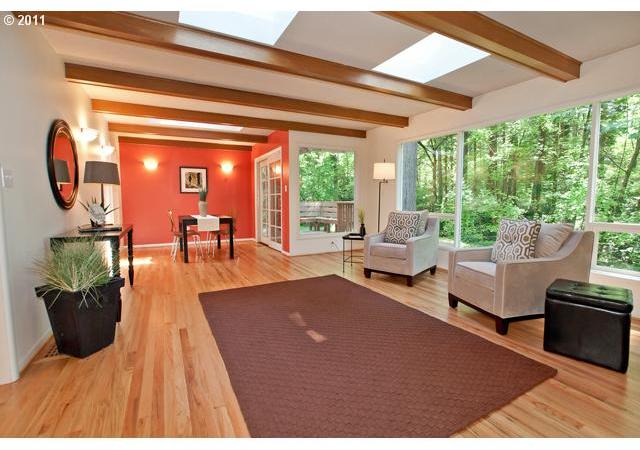 2136 Southwest Boundary Street Portland, OR 97239 - Photo 2 of 14 Gallery Image 2