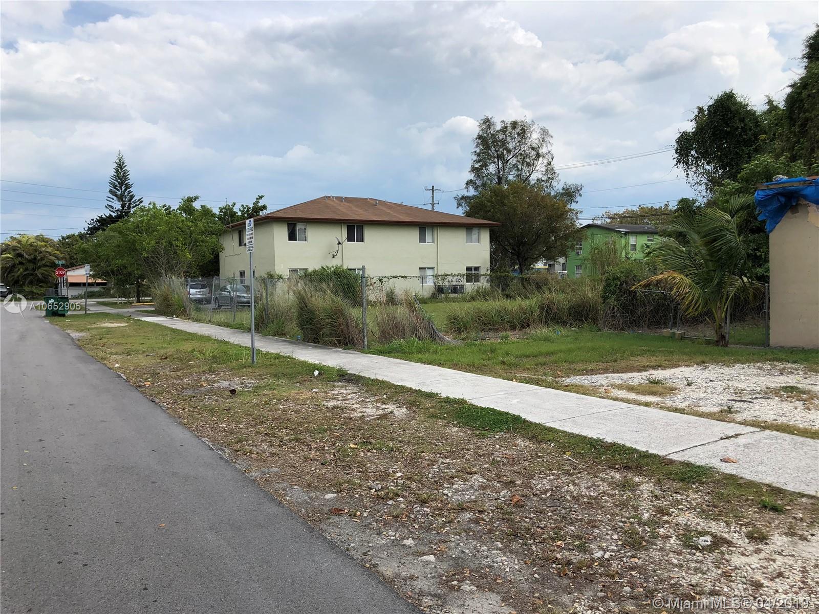 10020 Southwest 171st Street Miami, FL 33157 - Photo 2 of 20