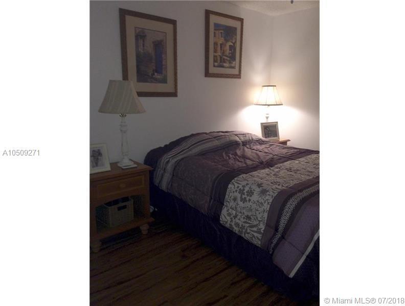 583 Talavera Road Weston, FL 33326 - Photo 20 of 32 Gallery Image 20