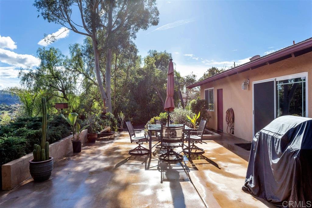 3330 Mary Lane Escondido, CA 92025 - Photo 13 of 17