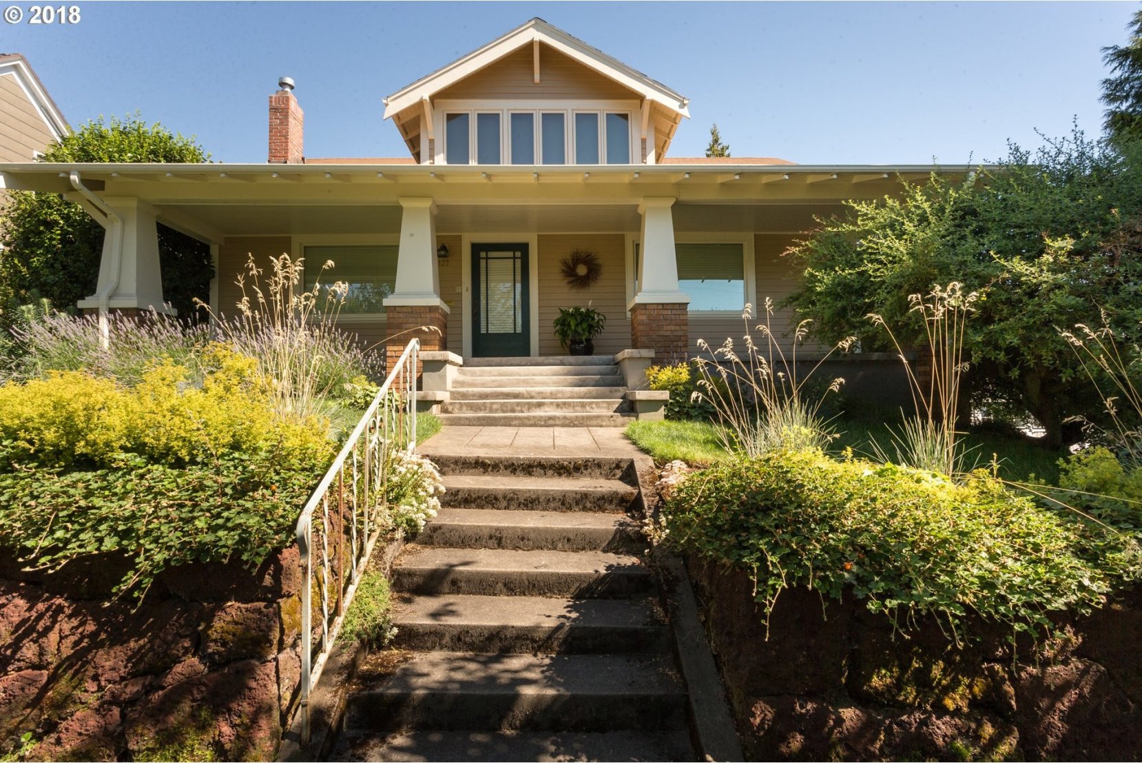 127 Southwest Hamilton Street Portland, OR 97239 - Photo 24 of 25 Gallery Image 24