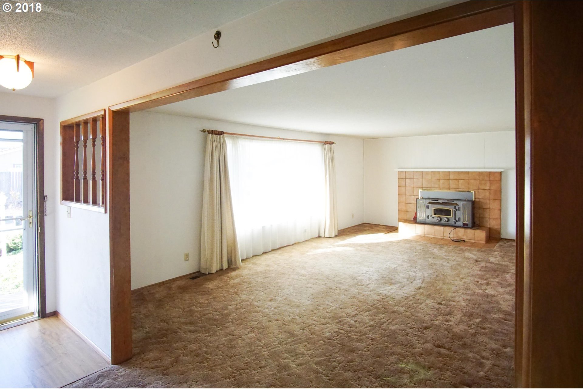 2493 17th Place Springfield, OR 97477 - Photo 2 of 27 Gallery Image 2