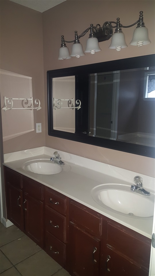 10110 Cameron Ridge Trail Memphis, TN 38016 - Photo 10 of 15 Gallery Image 10