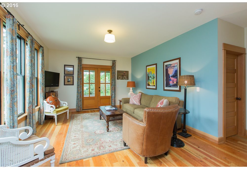 1470 Alameda Road Hood River, OR 97031 - Photo 14 of 28 Gallery Image 14
