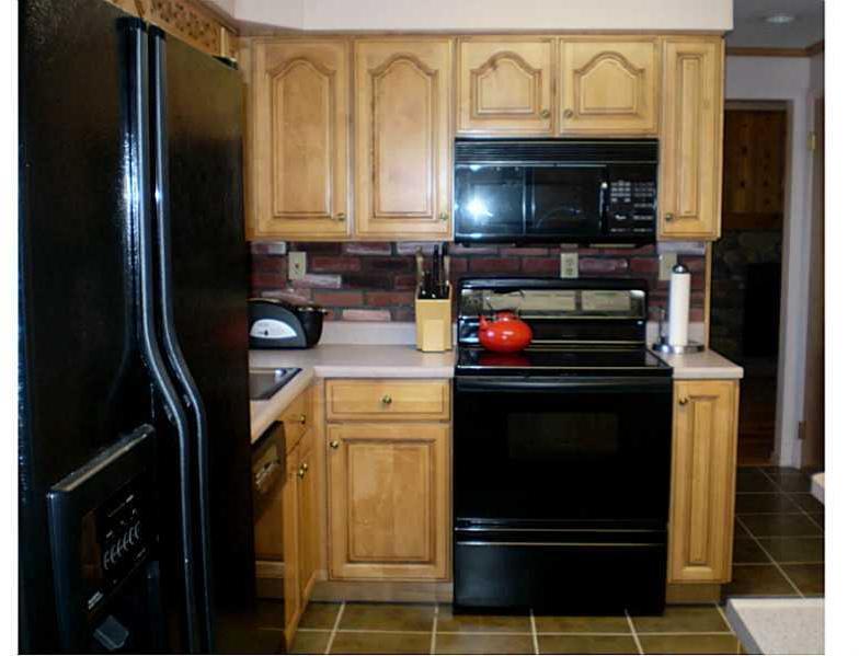 234 Shafer Road Coraopolis, PA 15108 - Photo 15 of 22 Gallery Image 15