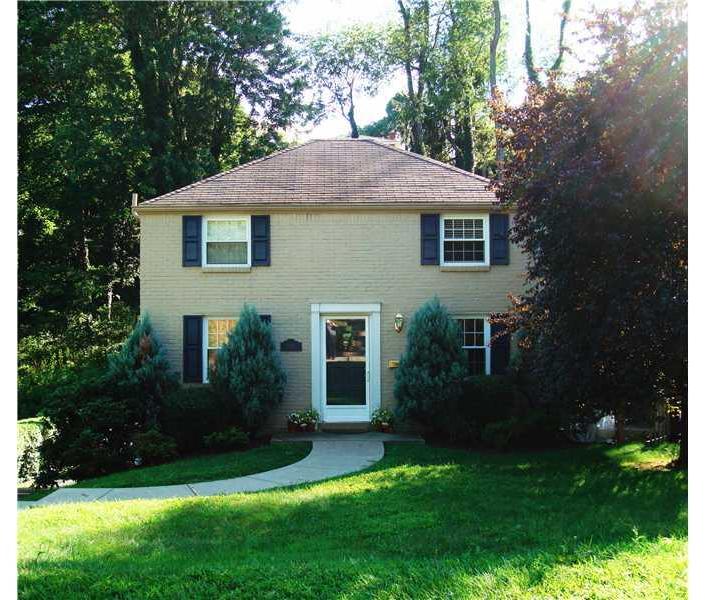 638 Kelso Road Mt. Lebanon, PA 15243 - Photo 1 of 16 Gallery Image 1