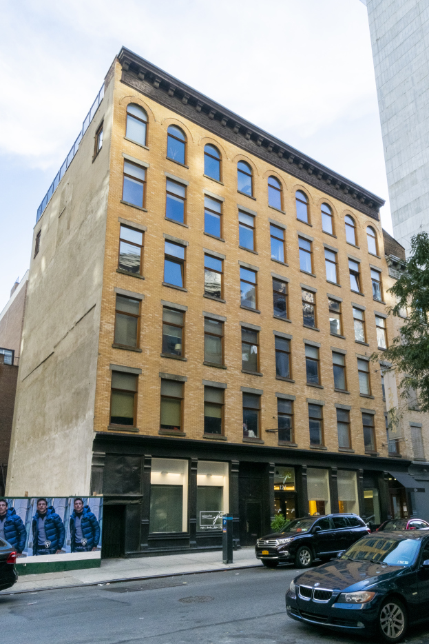 124W24 124 W 24th St, Manhattan, NY 10011 - Photo 2 of 3