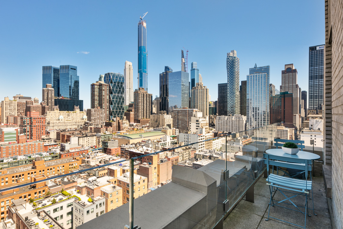 425 West 50th Street, Unit PHC Manhattan, NY 10019 - Photo 2 of 12