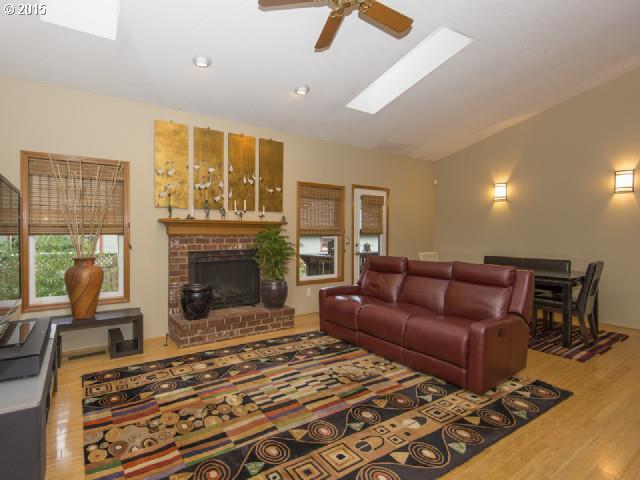5430 Southwest Cameron Road Portland, OR 97221 - Photo 2 of 16 Gallery Image 2