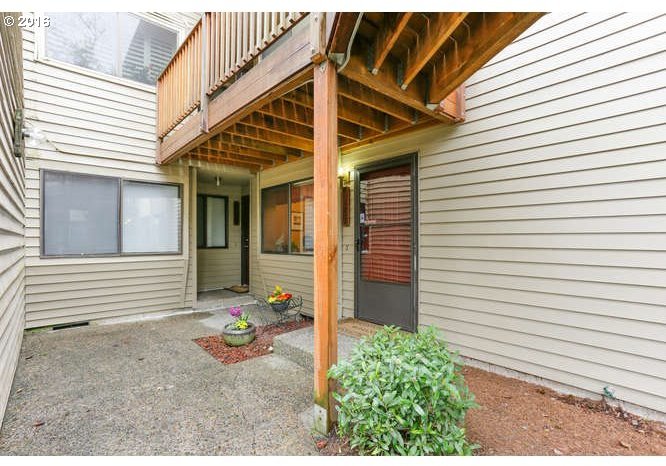 14828 Southwest 109th Avenue Tigard, OR 97224 - Photo 2 of 31