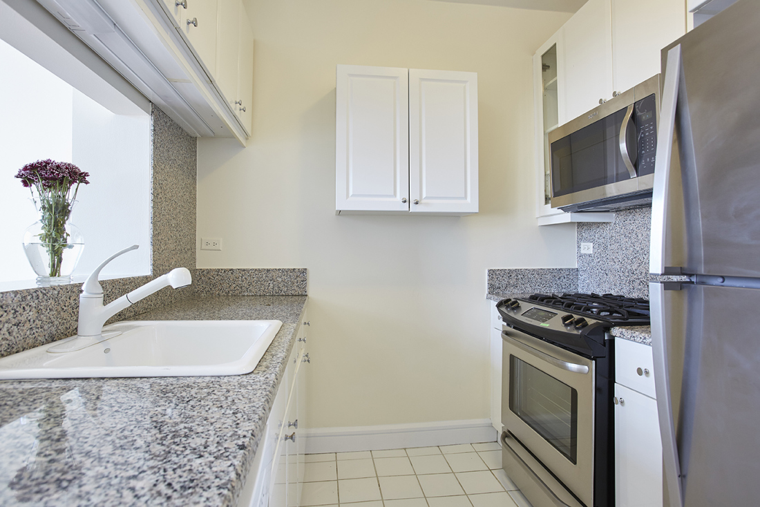 200 Riverside Boulevard, Unit G17 Manhattan, NY 10069 - Photo 5 of 11