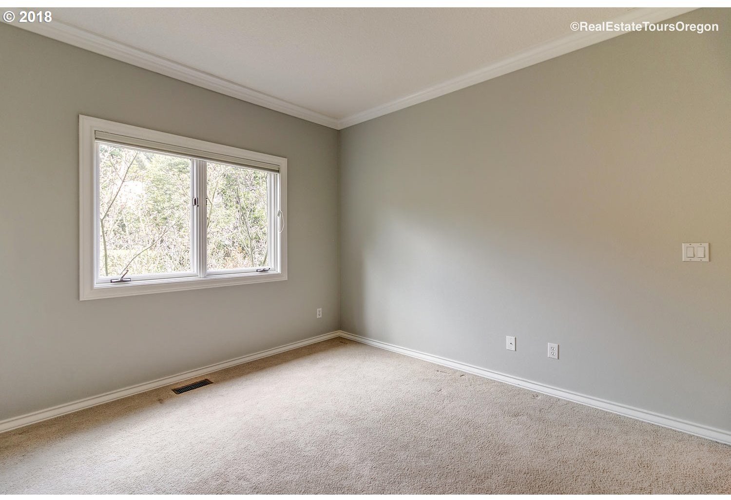 3716 Southwest Shattuck Road Portland, OR 97221 - Photo 29 of 30