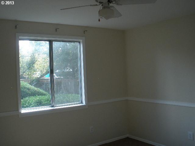 14095 Southwest Walker Road, Unit 13 Beaverton, OR 97005 - Photo 14 of 15 Gallery Image 14