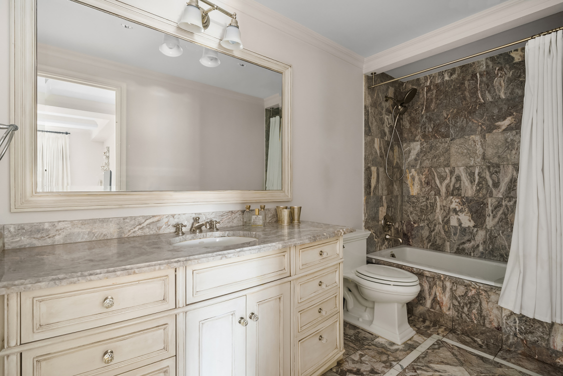 502 Park Avenue, Unit 12D Manhattan, NY 10022 - Photo 5 of 8