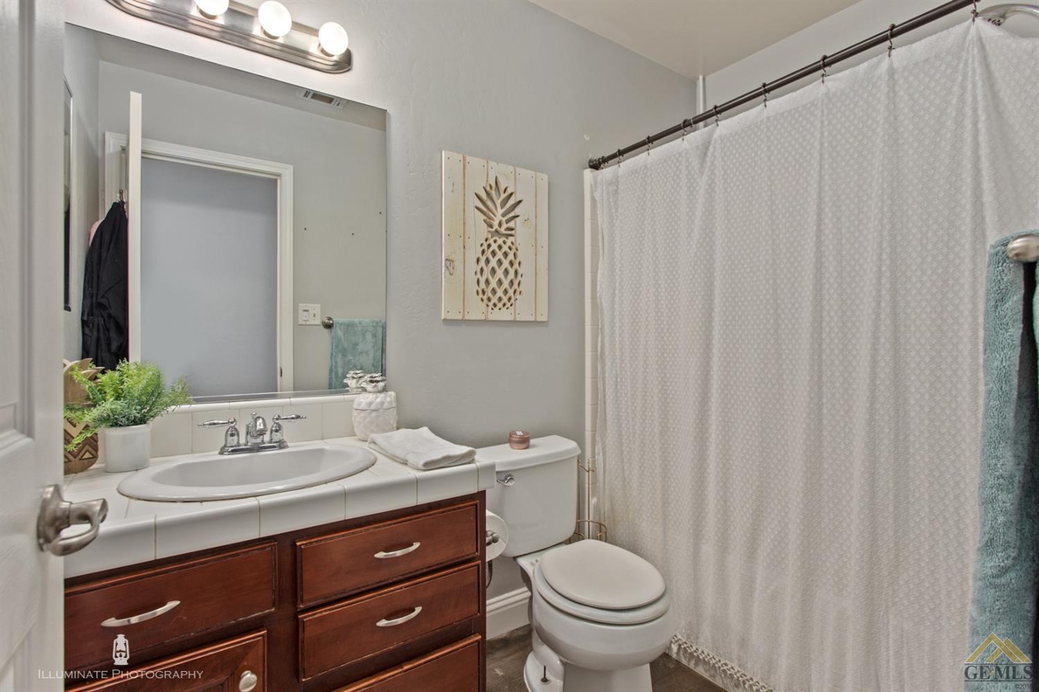 13200 Ridgeway Meadows Drive Bakersfield, CA 93314 - Photo 26 of 32