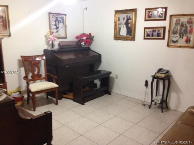 6036 Southwest 35th Street Miramar, FL 33023 - Photo 3 of 22
