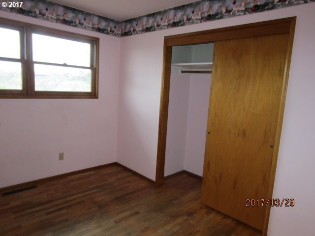 808 Northwest 5th Street Pendleton, OR 97801 - Photo 5 of 13