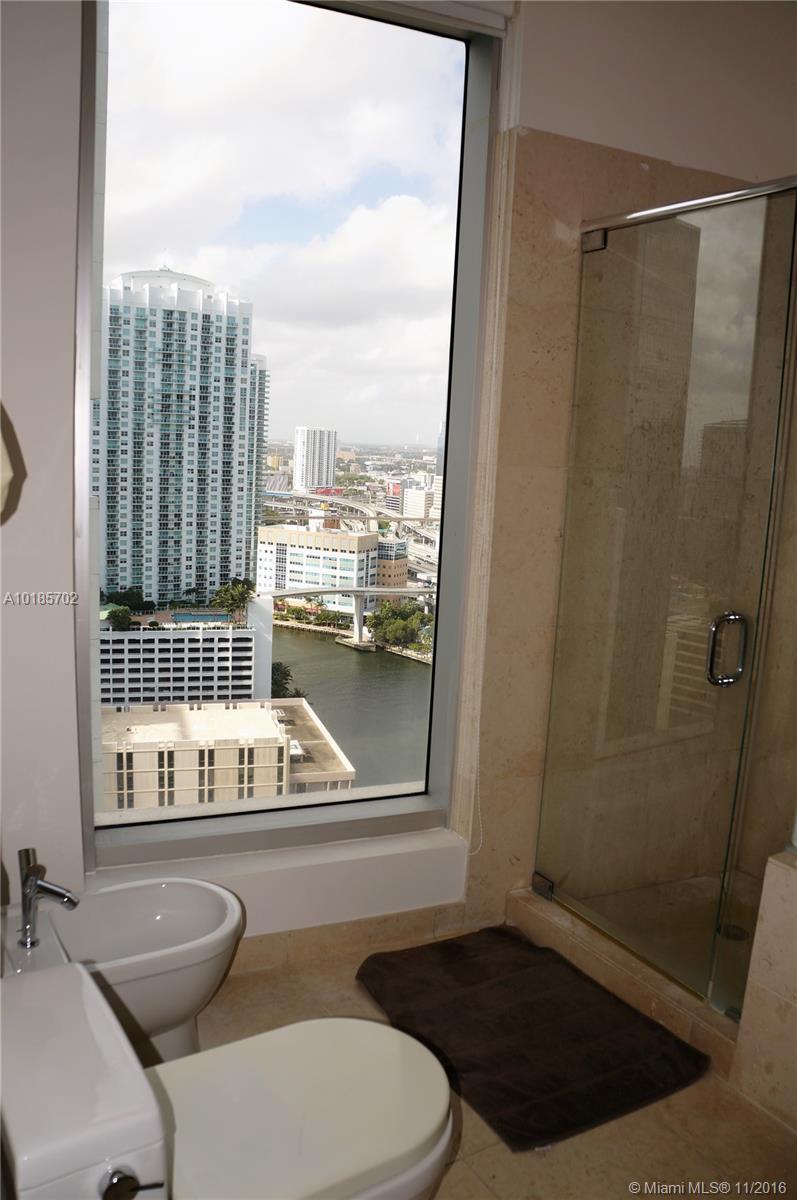 475 Brickell Avenue, Unit 2813 Miami, FL 33131 - Photo 13 of 27