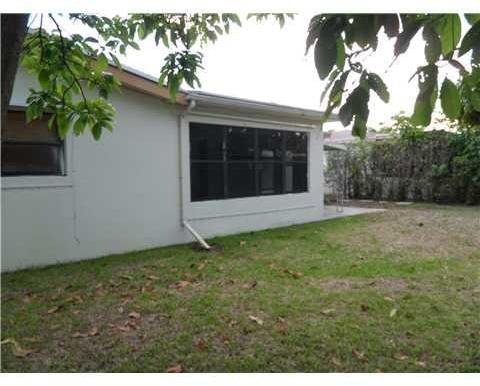 7767 Juniper Street Miramar, FL 33023 - Photo 8 of 9