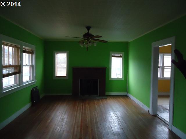 2173 Lower River Road Grants Pass, OR 97526 - Photo 5 of 10 Gallery Image 5