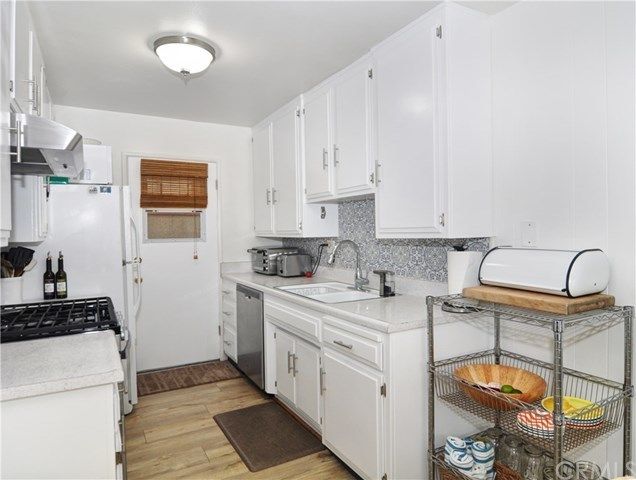 $1,200,000 | 253 17th Street, Seal Beach, CA 90740