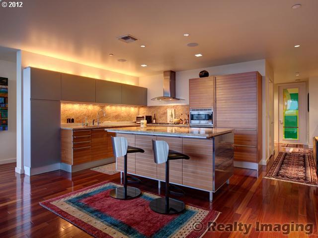 0836 South Curry Street, Unit 902 Portland, OR 97239 - Photo 6 of 15 Gallery Image 6