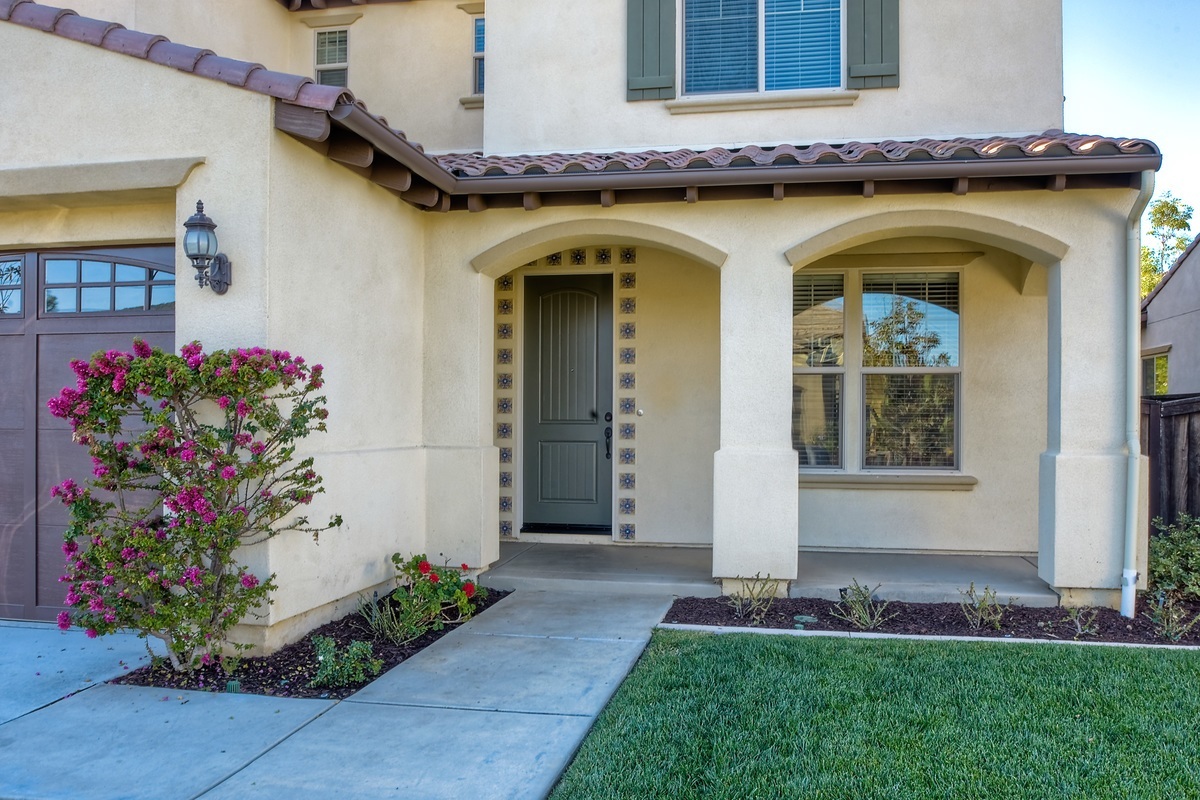 3493 Corte Fortuna Carlsbad, CA 92009 - Photo 2 of 21